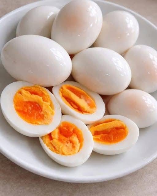 🥚 Nutriólogos revelan qué pasa en tu cuerpo cuando comes huevos hervidos