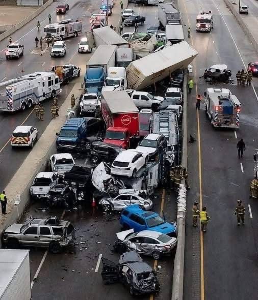 Accidente múltiple provoca caos en una importante autopista: historia ficticia inspirada en una imagen viral