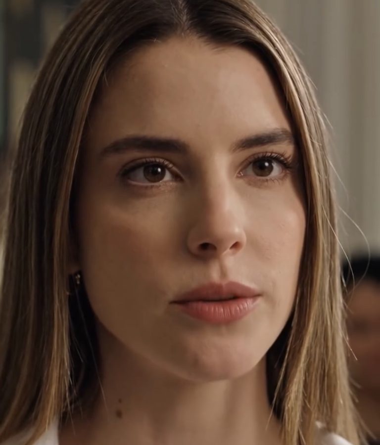 Presumió su collar de diamantes…