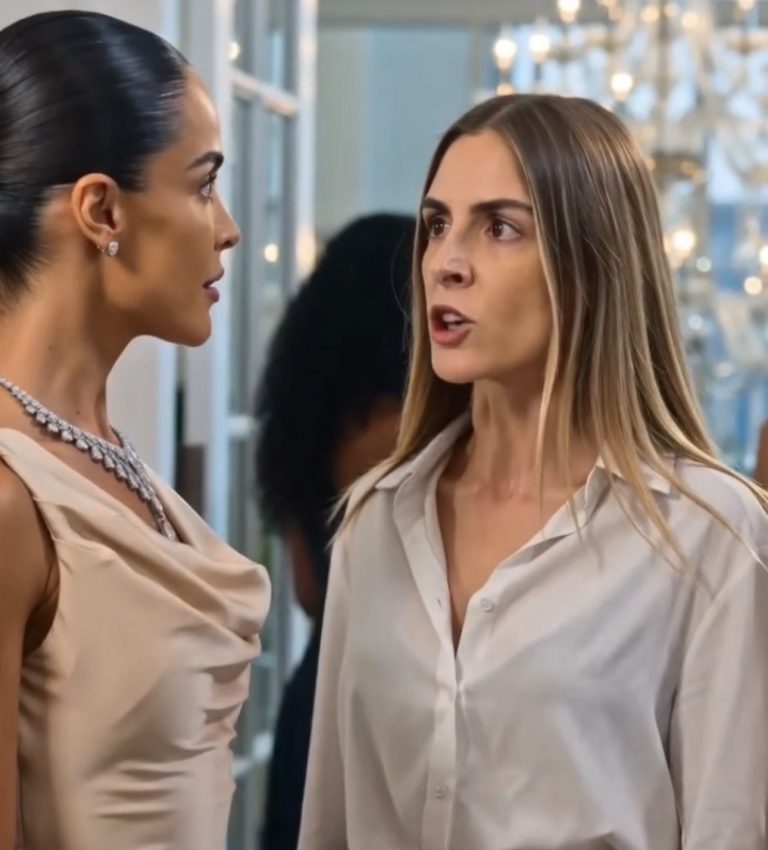 Le dijo que jamás tendría ese collar, pero ella sabía algo que nadie imaginaba